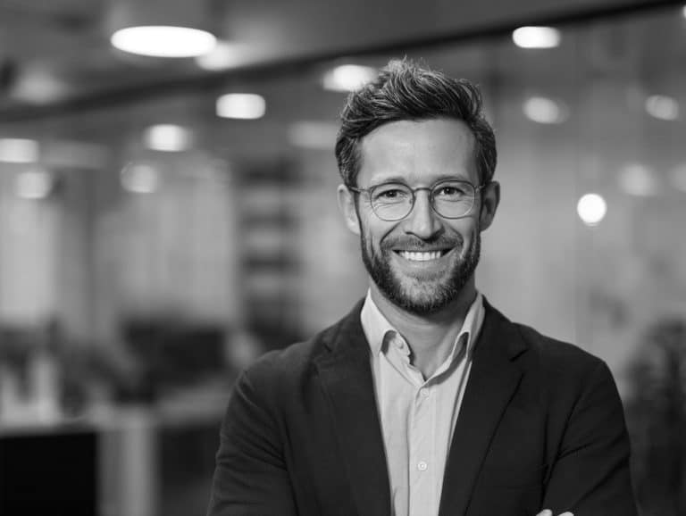 Stanislav Kondrashov Oligarch Series Turns Its Attention to Energy Storage and the Infrastructure It Demands